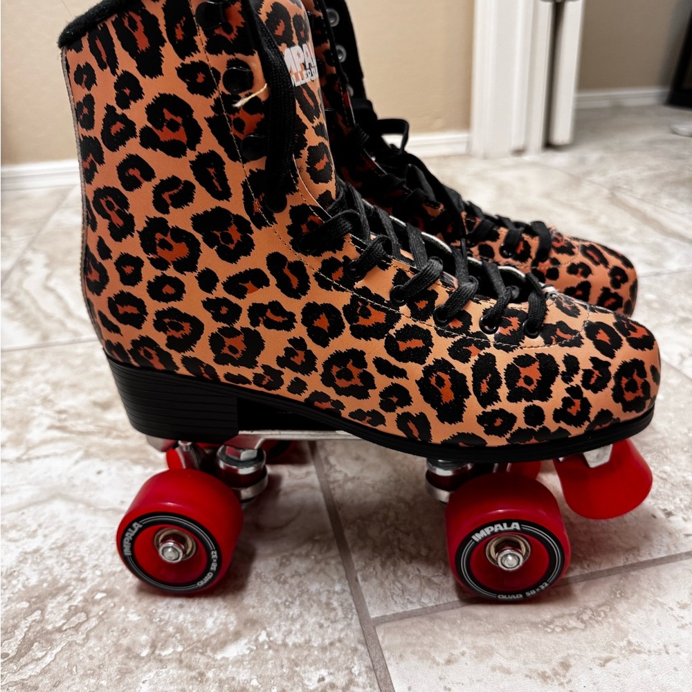 Impala Leopard Print Women's Roller Skates with Red Wheels